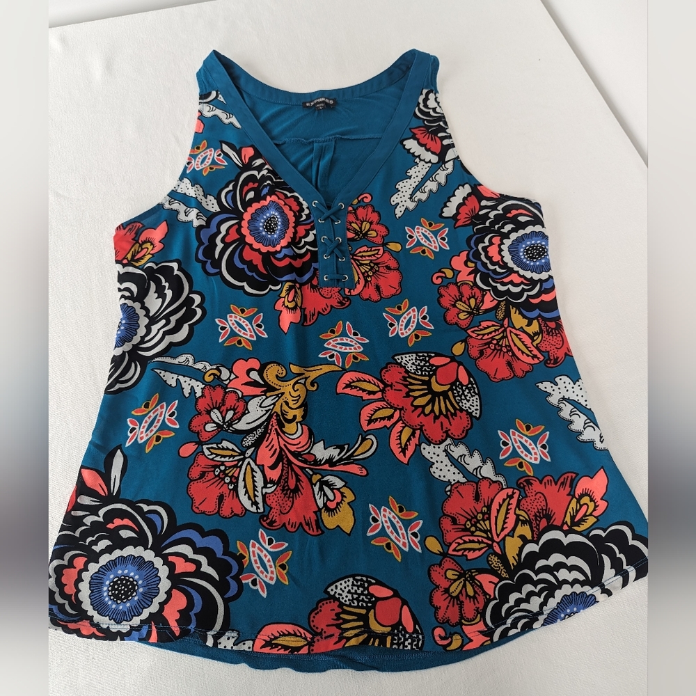 Express Women's Sleeveless V Neck Top Size L